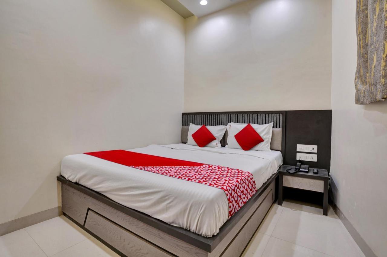 Super Hotel O Dhiman Residency Ulhasnagar Ngoại thất bức ảnh