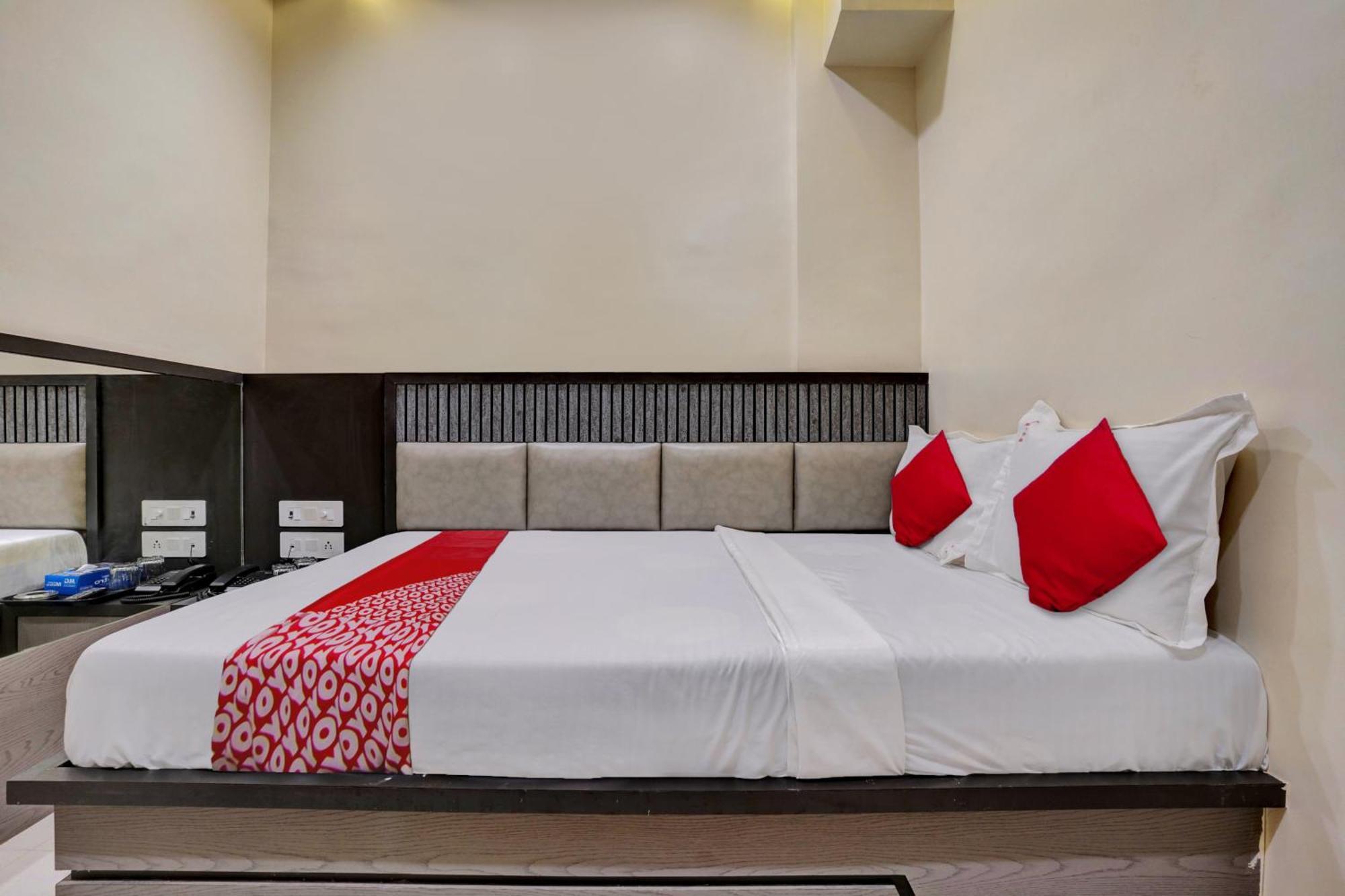 Super Hotel O Dhiman Residency Ulhasnagar Ngoại thất bức ảnh