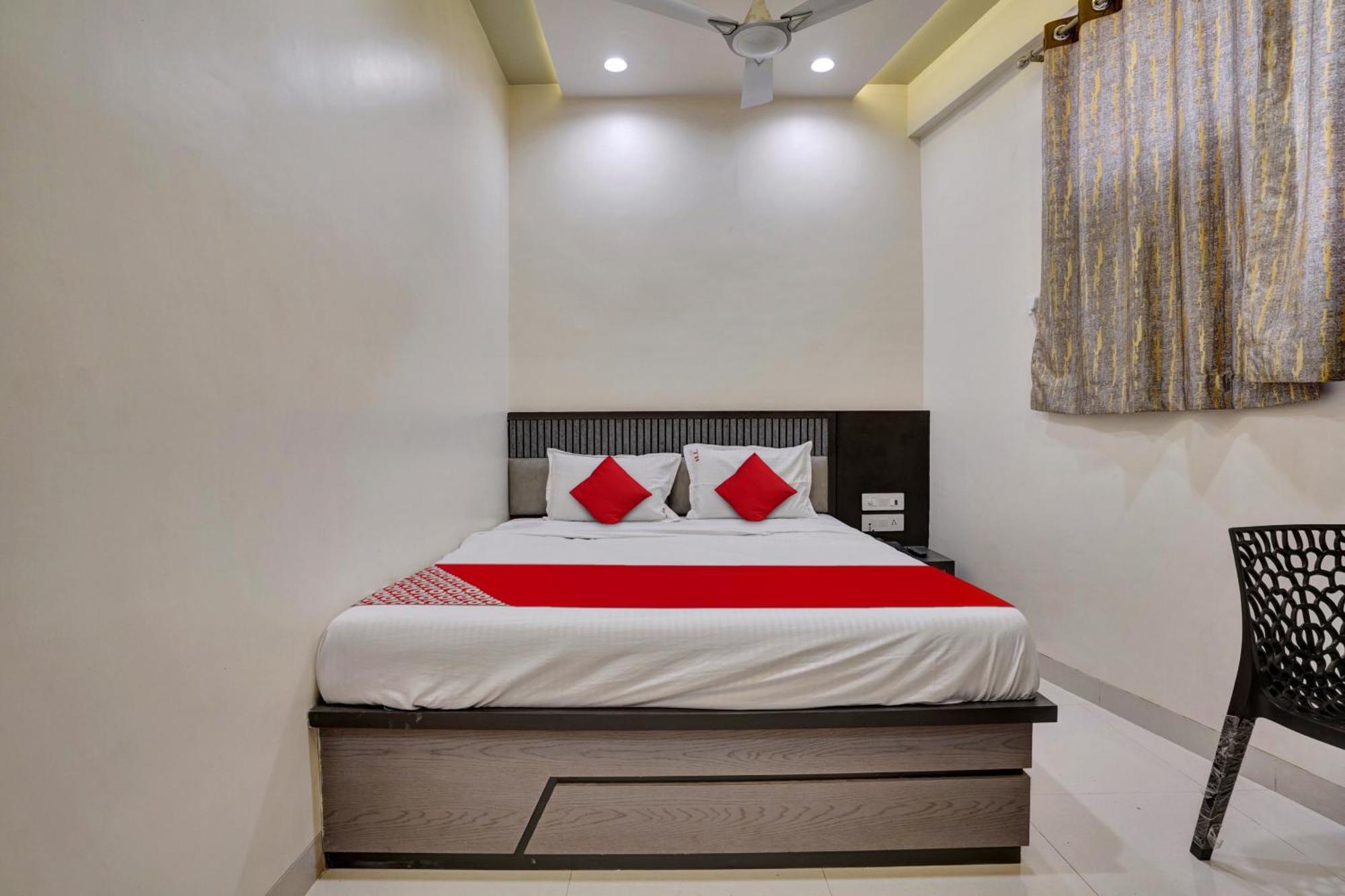 Super Hotel O Dhiman Residency Ulhasnagar Ngoại thất bức ảnh
